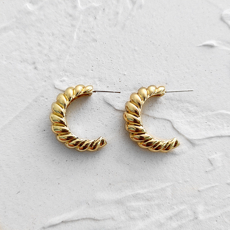 Twist Half Circle C-shaped Earring