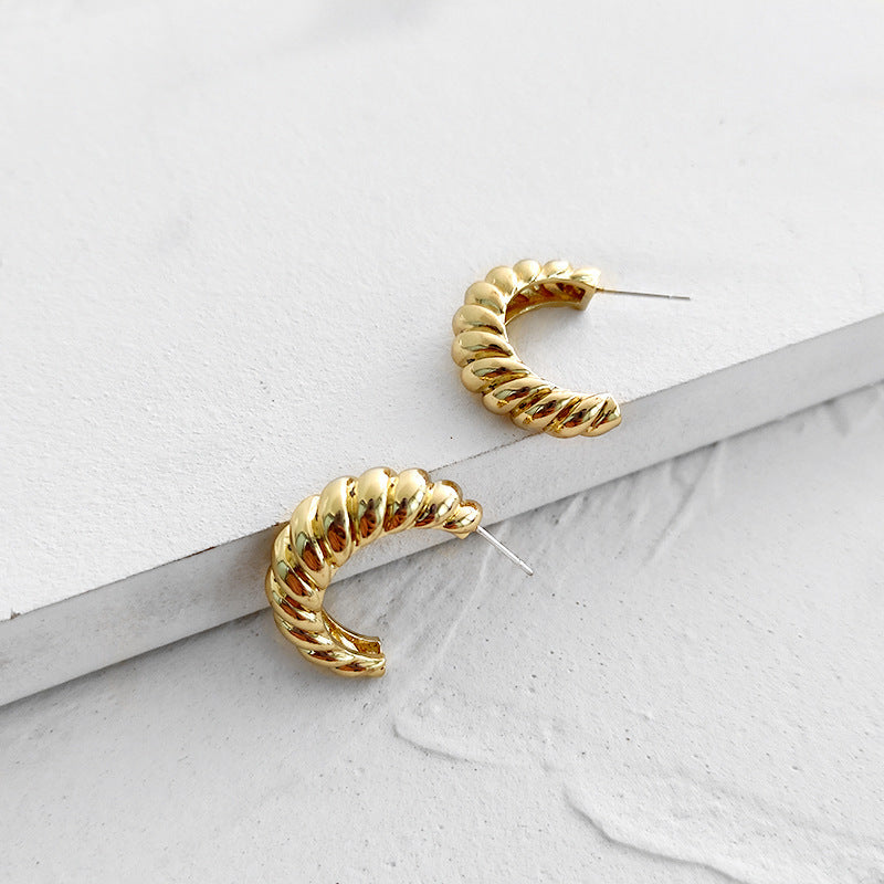 Twist Half Circle C-shaped Earring