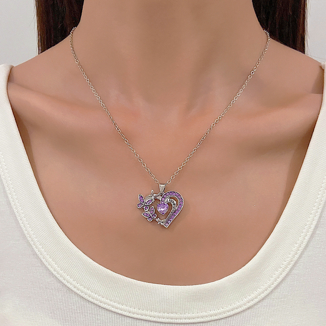 Rhinestones Heart-shaped Chain Pendant Necklace