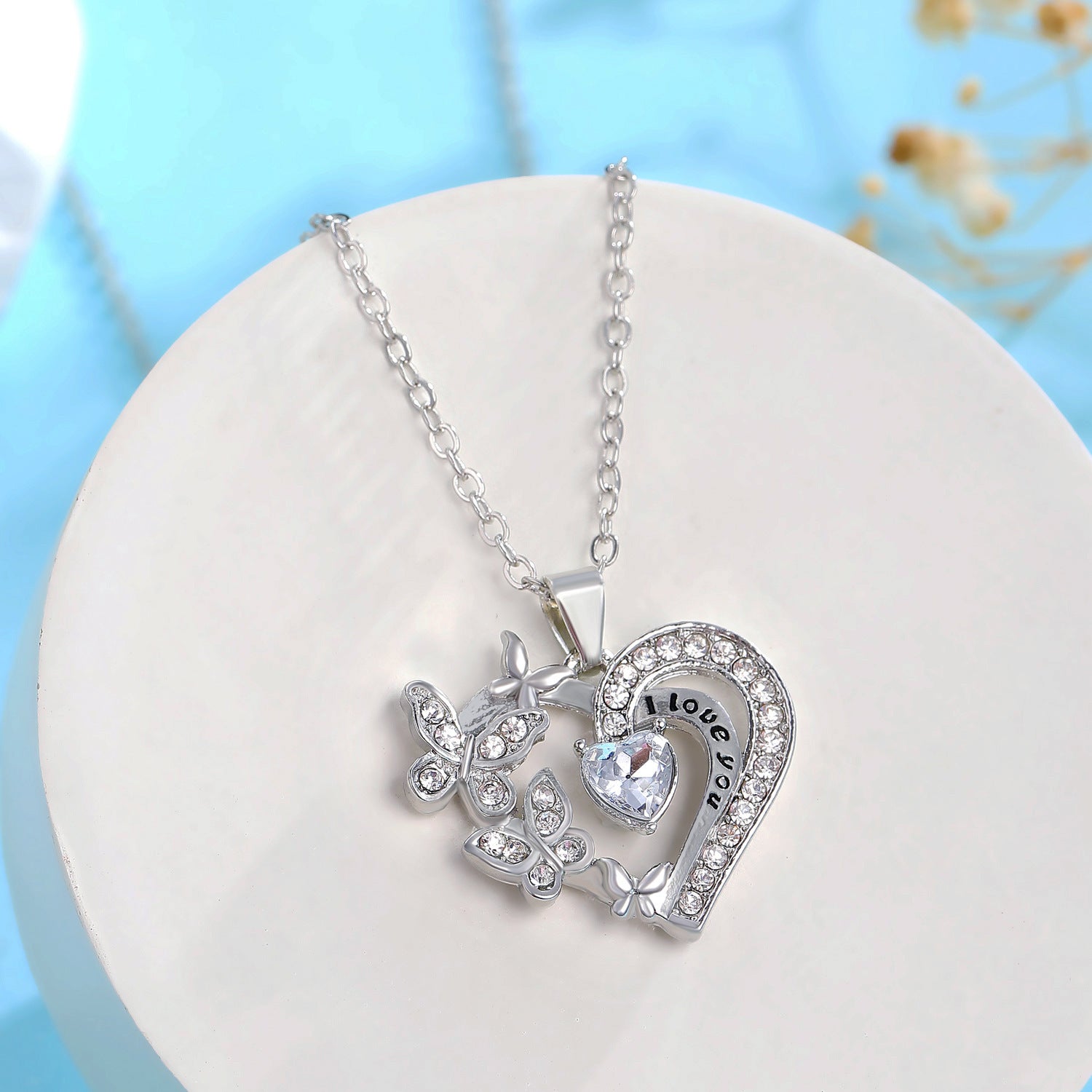 Rhinestones Heart-shaped Chain Pendant Necklace