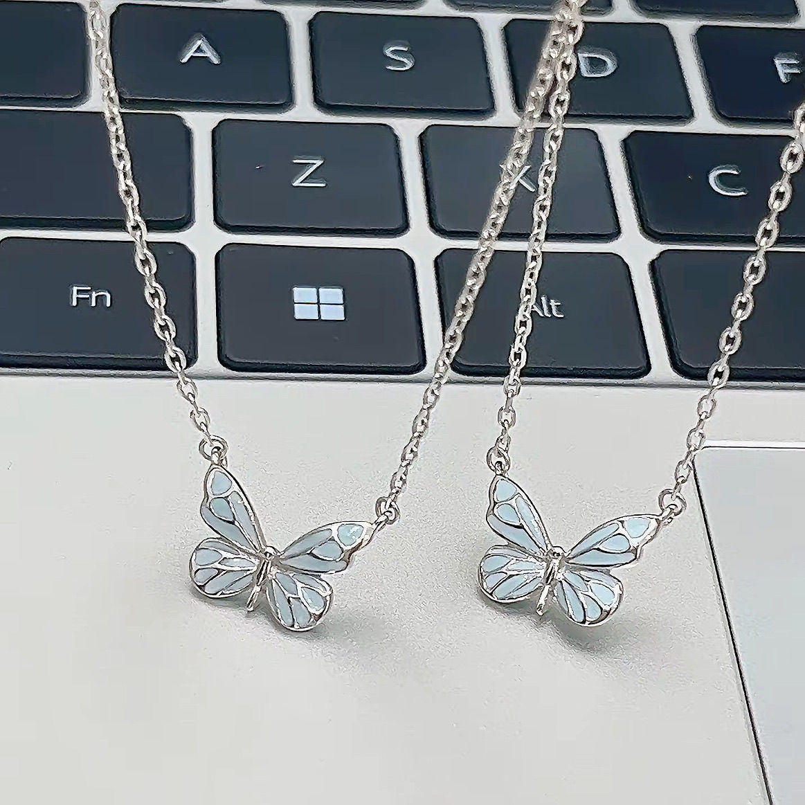 Blue Luminous Butterfly Necklace Bracelet Set